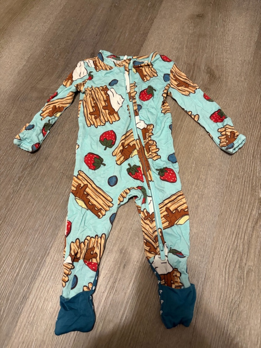 Posh peanut pancake party zippy footie pajama 0-3 months